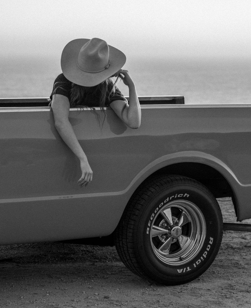 Cloē Hubbard — Acoustic Session